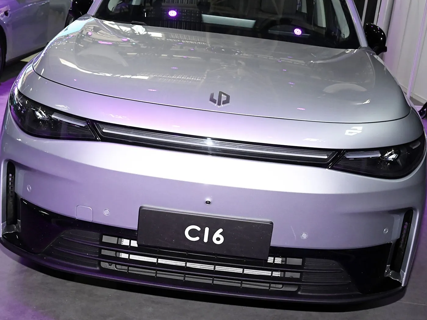 Leapmotor C16 5 portes 6 places EV SUV 4WD Mode de conduite Direction à gauche Carburant électrique et hybride Nouvelle énergie Auto