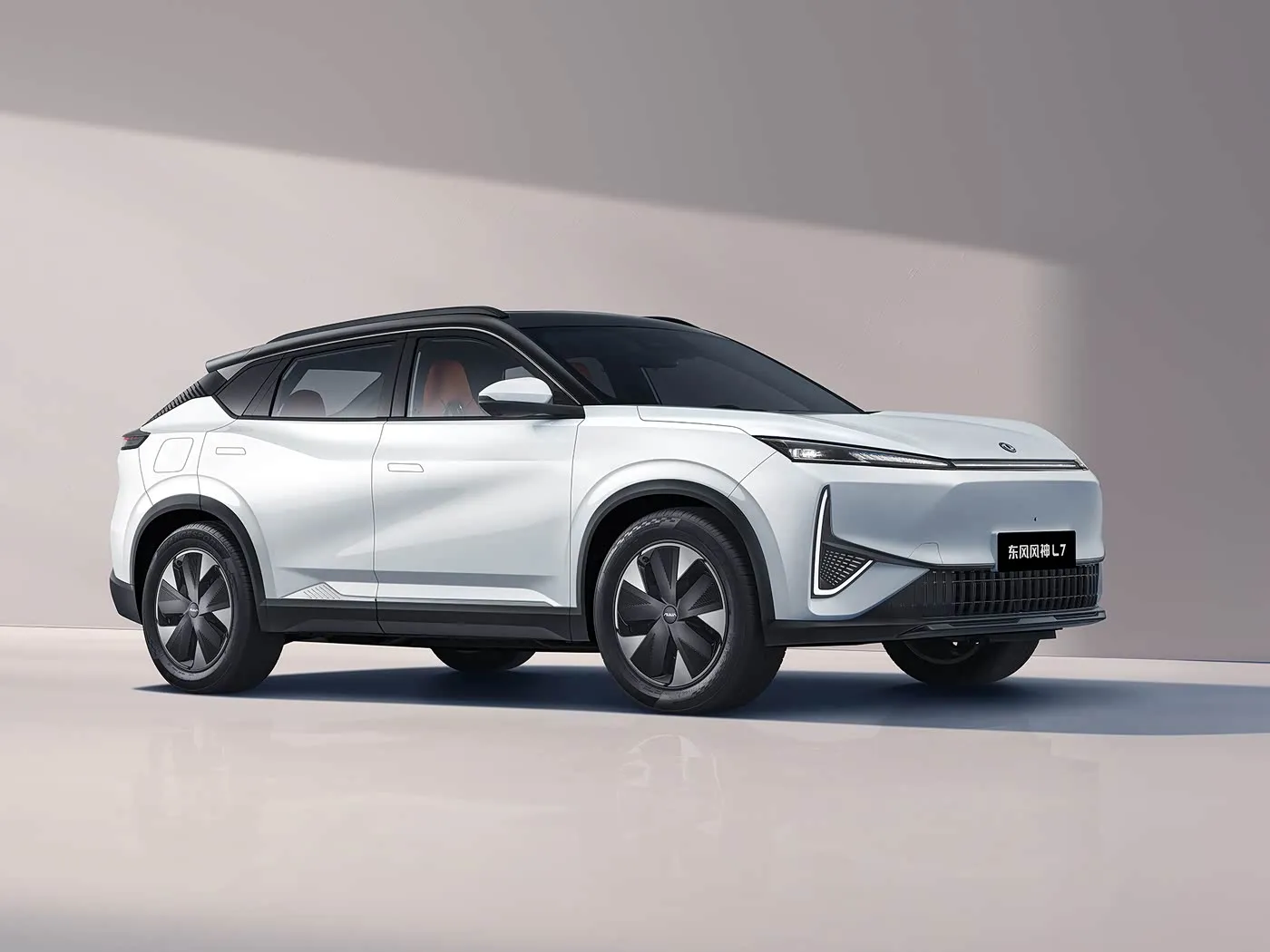 Dongfeng Aeolus L7 : SUV EV/PHEV 5 places Premium Touches Sièges en cuir Véhicule à énergie nouvelle longue autonomie