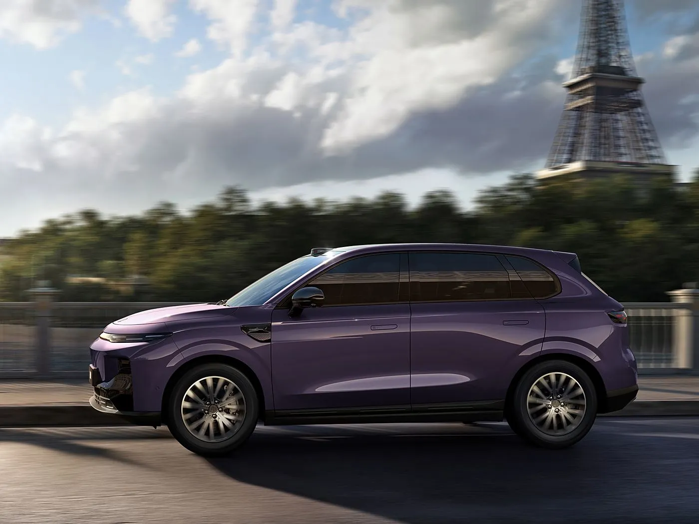 SUV compact électrique pur Leapmotor B10 avec autonomie CLTC de 510 à 600 km, écran 14,6" 2,5K et véhicule Leapmotor Pilot New Energy