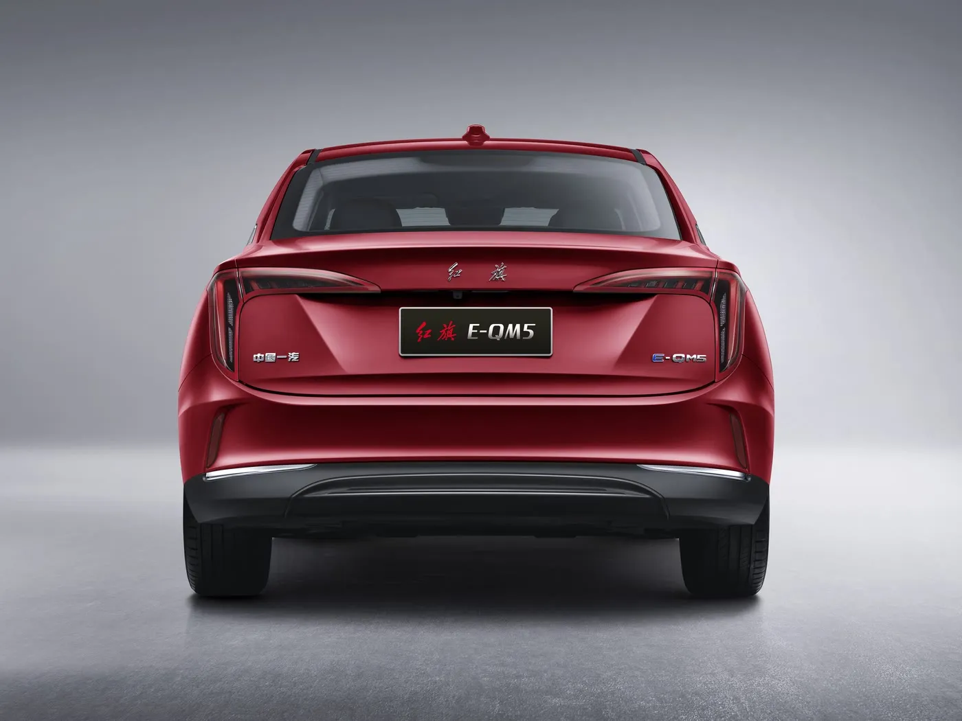 Hongqi E-QM5 Berline EV spacieuse à empattement long et longue portée, véhicule électrique à nouvelle énergie pure