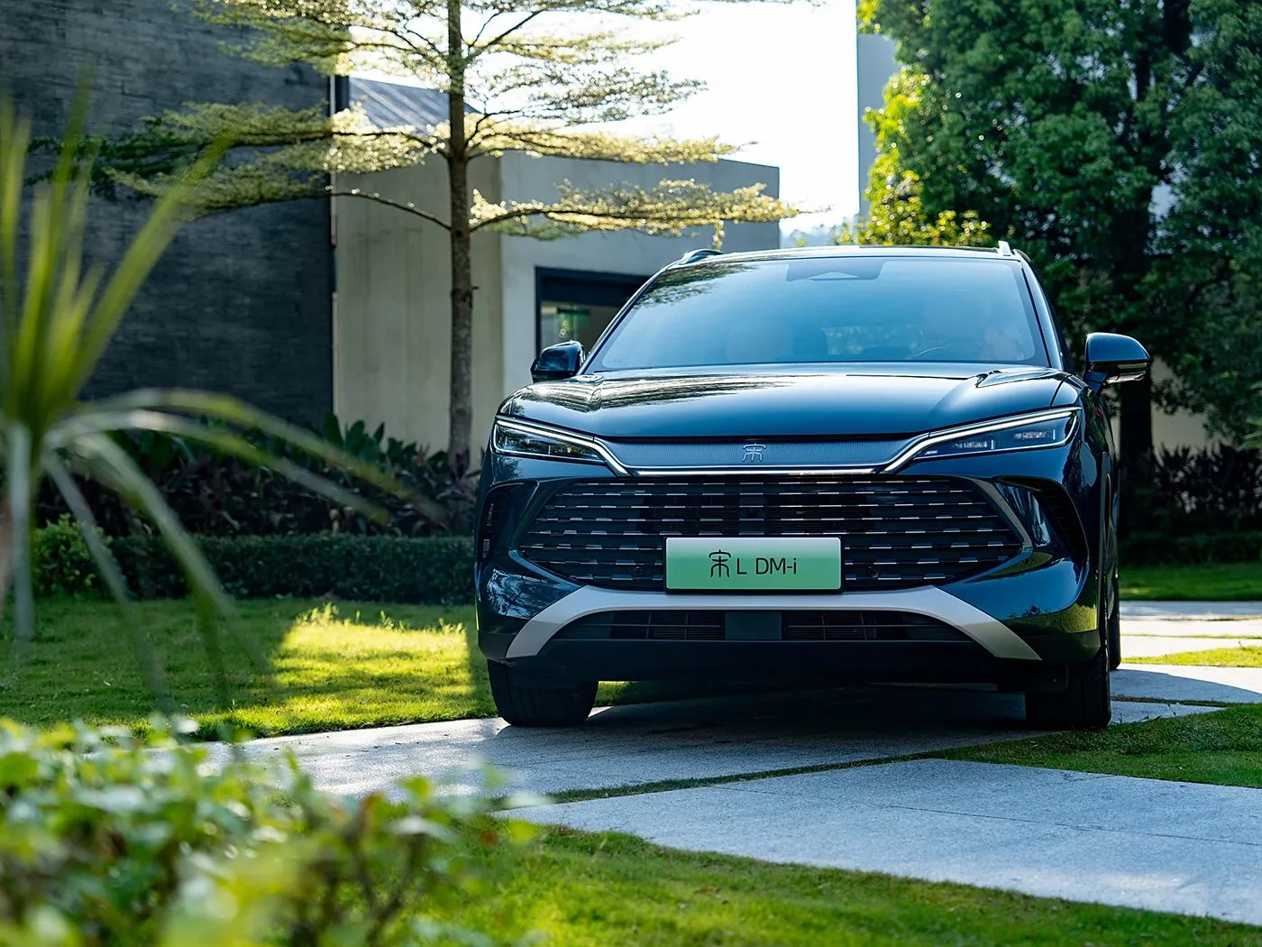 BYD Song L DM-i SUV compact PHEV Véhicule nouvelle énergie longue portée et haute vitesse DiPilot 2.0 Sièges chauffants Caméra panoramique 360°
