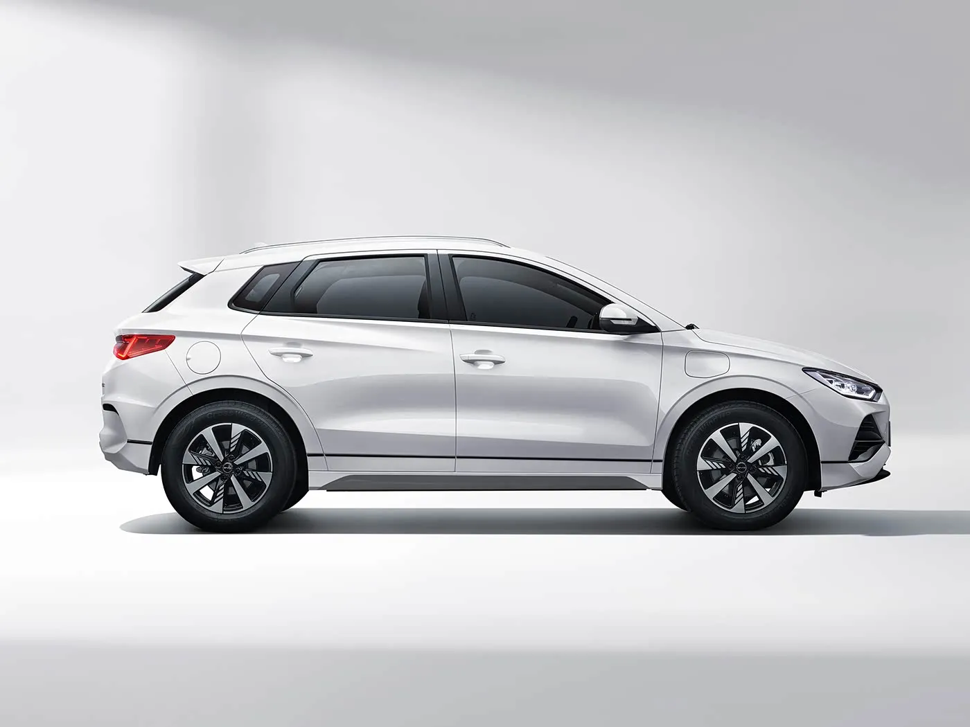 BYD E2 – berline électrique de luxe EV, SUV, hayon, direction gauche, moteur à batterie au Lithium, nouveau véhicule énergétique chinois