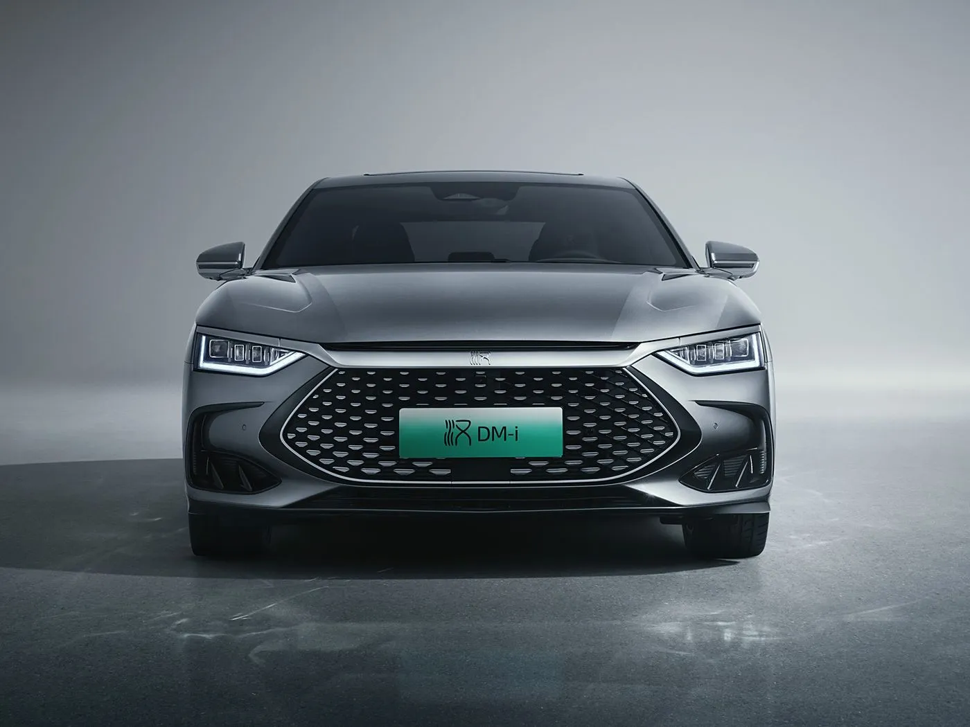 Berline de luxe électrisante BYD Han EV/DM-i avec puissance à double moteur et technologie de pointe NEW ENERGE