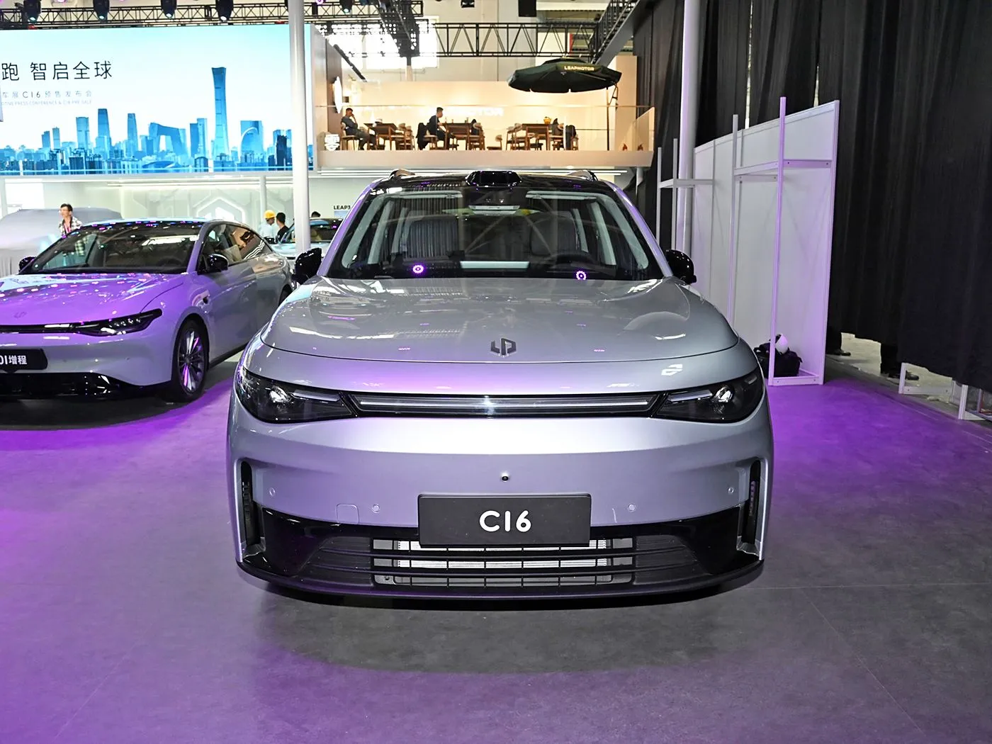 Leapmotor C16 5 portes 6 places EV SUV 4WD Mode de conduite Direction à gauche Carburant électrique et hybride Nouvelle énergie Auto
