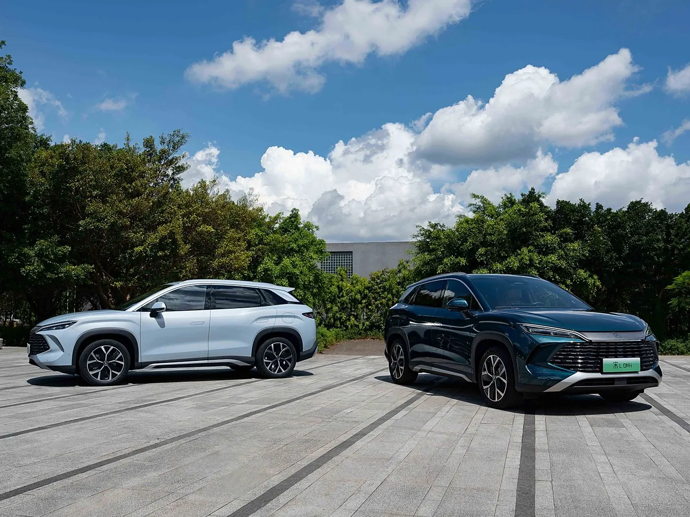 BYD Song L DM-i SUV compact PHEV Véhicule nouvelle énergie longue portée et haute vitesse DiPilot 2.0 Sièges chauffants Caméra panoramique 360°