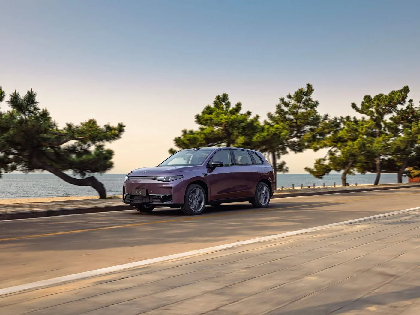 LEAPMOTOR C10 SUV électrique hybride 4 roues motrices à grande vitesse, autonomie de 170 km, véhicule à énergie nouvelle en provenance de Chine