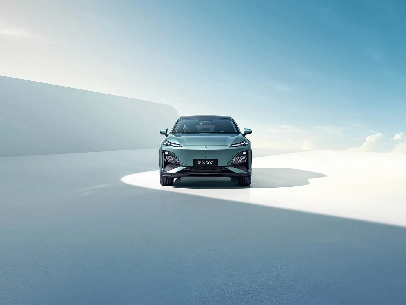 Deepal S07 nouveau véhicule énergétique SUV Premium à autonomie étendue/EV empattement longue portée 5 sièges écran en pouces