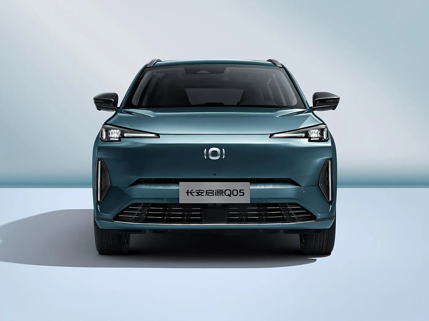 Changan NEVO Q05 SUV Électrique Hybride Longue Autonomie Boîte de Vitesses Automatique 5 Portes 5 Places Intérieur Cuir Gauche