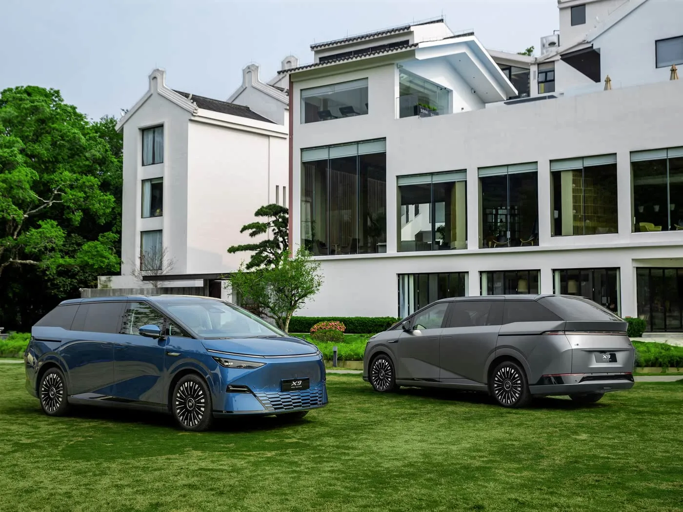 Xpeng X9 SUV monospace longue portée électrique pur direction gauche prix compétitif véhicule à énergie nouvelle