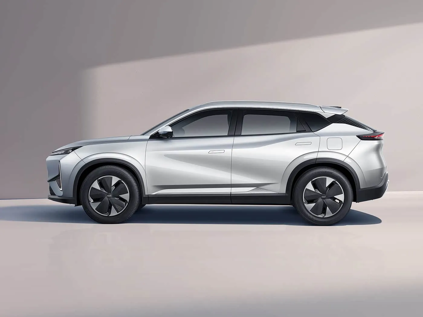 Dongfeng Aeolus L7 : SUV EV/PHEV 5 places Premium Touches Sièges en cuir Véhicule à énergie nouvelle longue autonomie