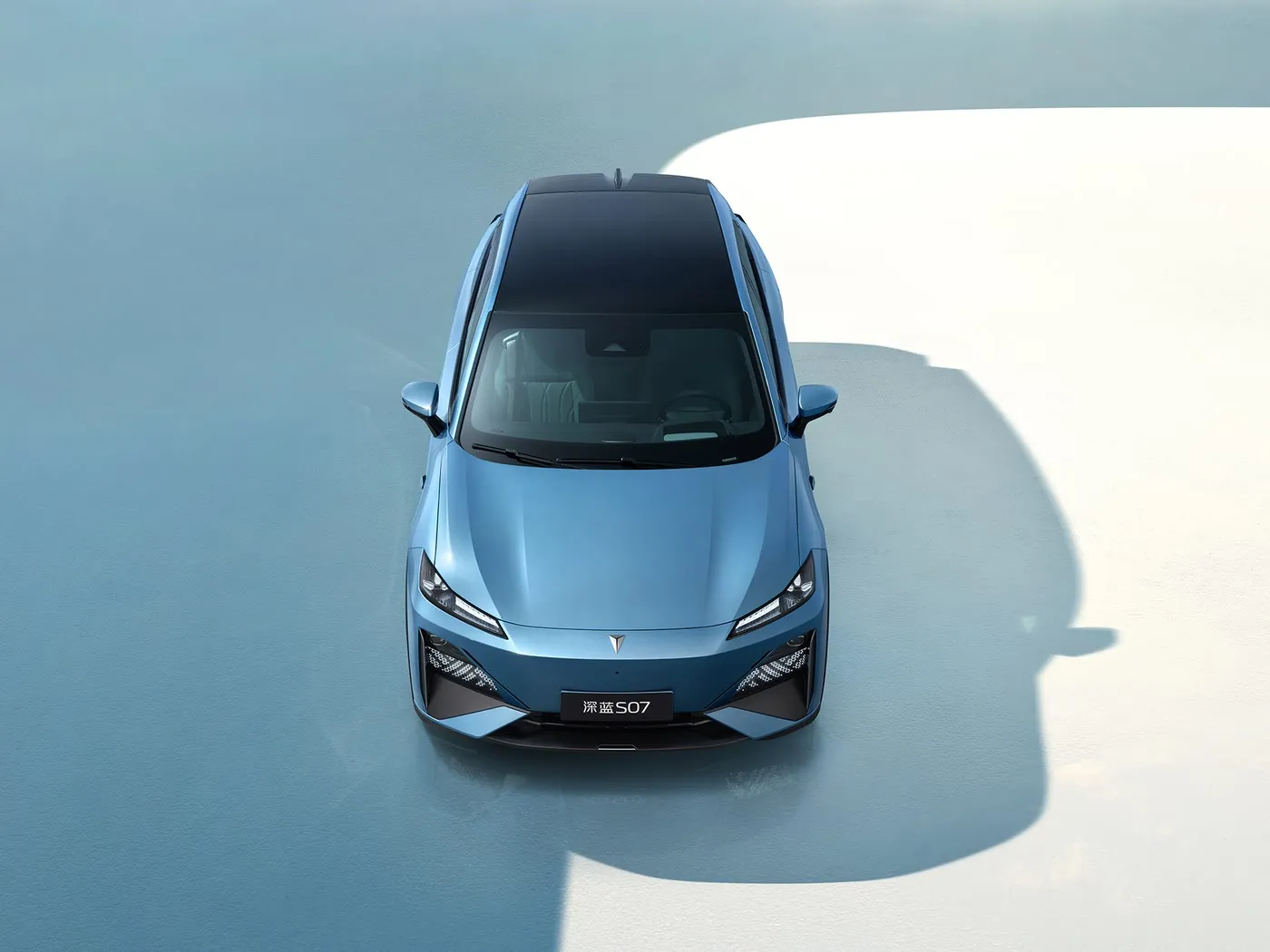 Deepal S07 nouveau véhicule énergétique SUV Premium à autonomie étendue/EV empattement longue portée 5 sièges écran en pouces