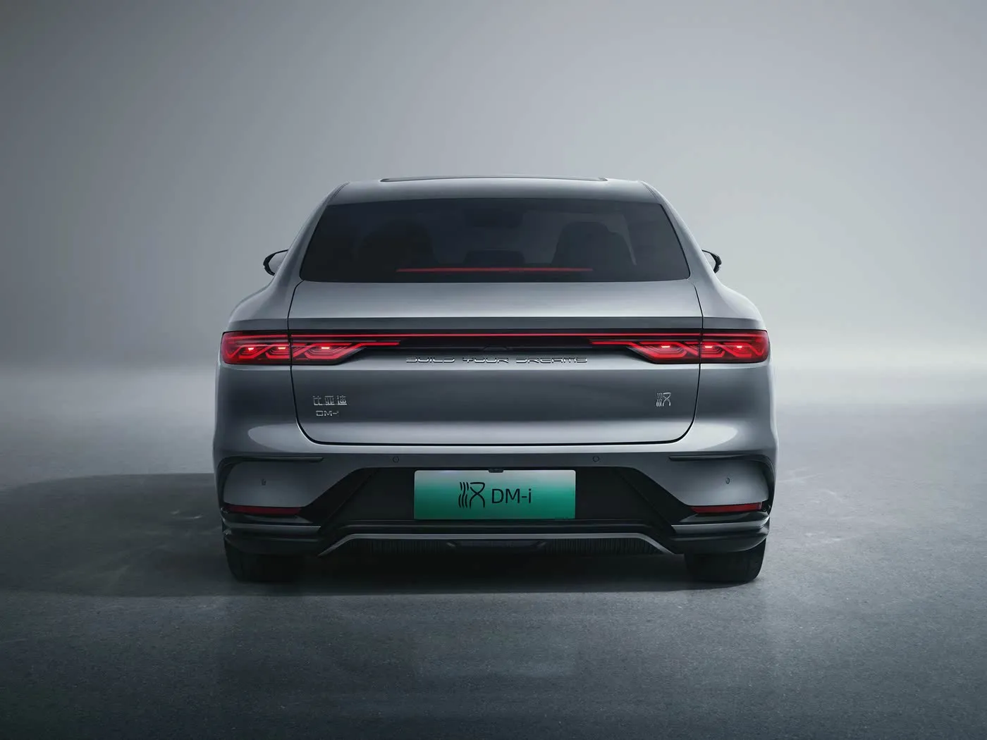 Berline de luxe électrisante BYD Han EV/DM-i avec puissance à double moteur et technologie de pointe NEW ENERGE