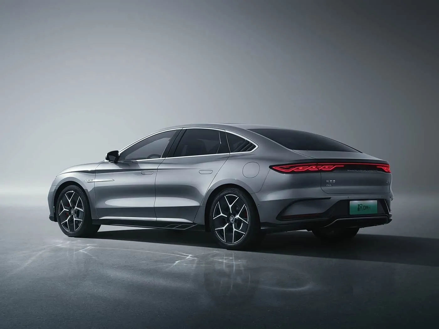 Berline de luxe électrisante BYD Han EV/DM-i avec puissance à double moteur et technologie de pointe NEW ENERGE