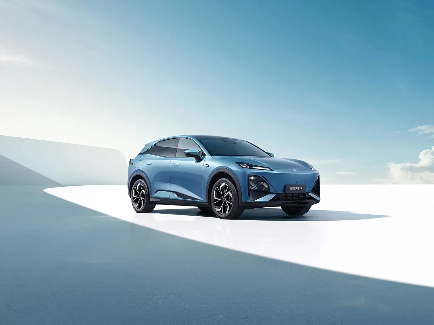 Deepal S07 nouveau véhicule énergétique SUV Premium à autonomie étendue/EV empattement longue portée 5 sièges écran en pouces